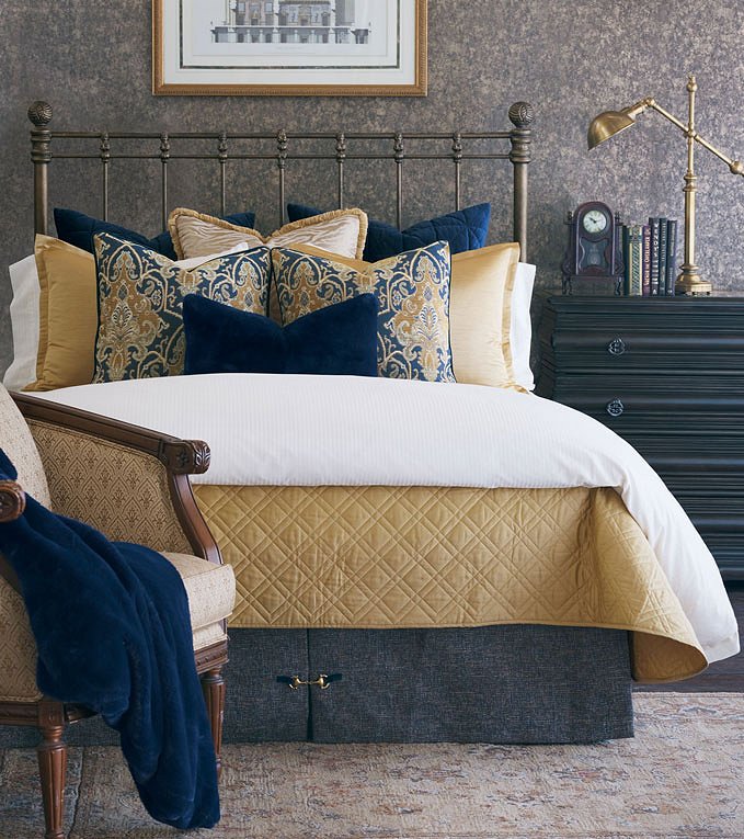 Metropolitan Glamour Luxury Bedding Collection